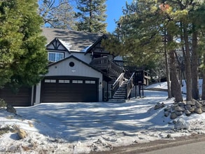 Building Photo - 1039 N Grass Valley Rd