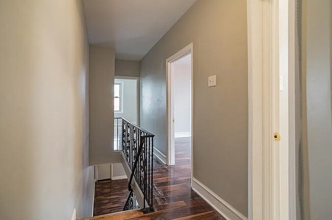 Foto del edificio - 6424 Carlton St