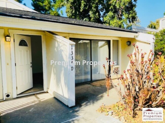 Building Photo - 1335 Kenwal Rd