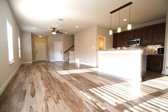 Building Photo - 7900 Branch Way