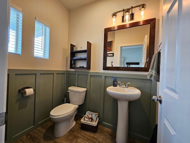 Building Photo - Beautiful 4 Bed, 4 Bath Home In Banning Le...