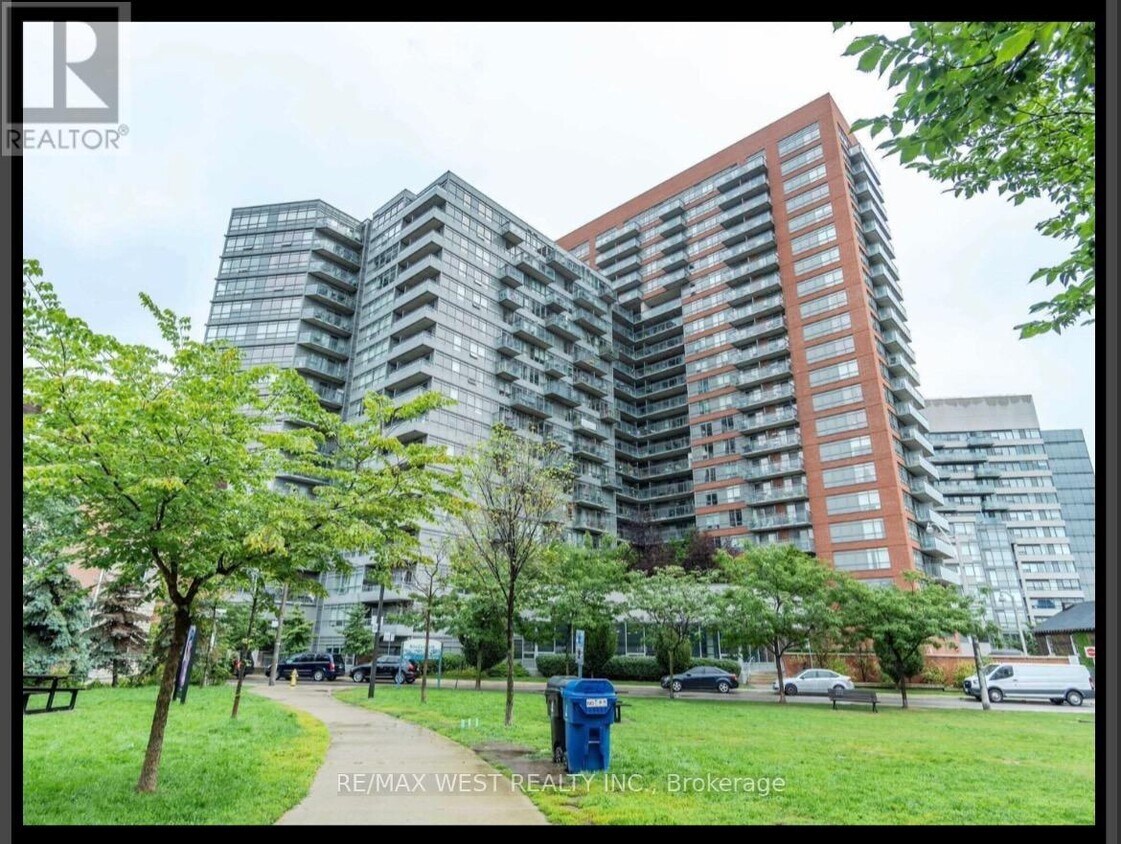 Photo principale - 38-1738 Joe Shuster Way