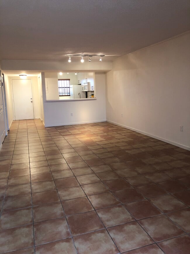 Building Photo - 10145 NW 9th Street Cir