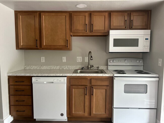 Foto del edificio - 922-926 Ludlow Avenue