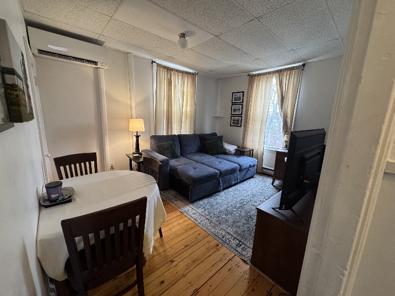 Photo - 19 Crescent St (Portland, ME)