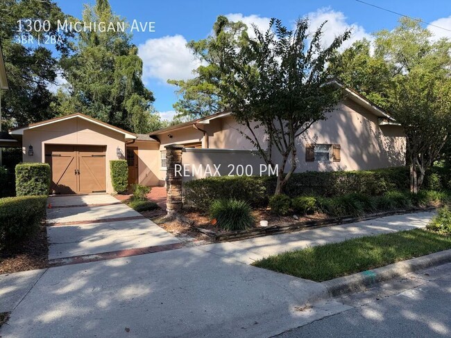 Photo - 1300 Michigan Ave House