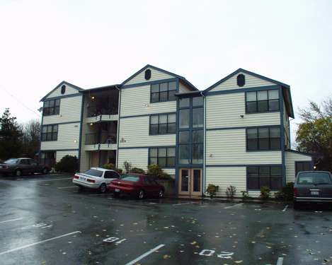 Building Photo - 5818 15th Ave S