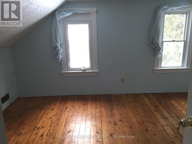 Building Photo - 838 Trivetts Rd