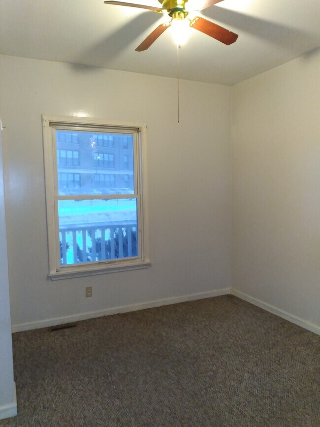 Building Photo - 1312 Walnut Ave