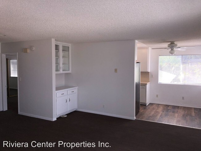Building Photo - 889 W Summerland Ave