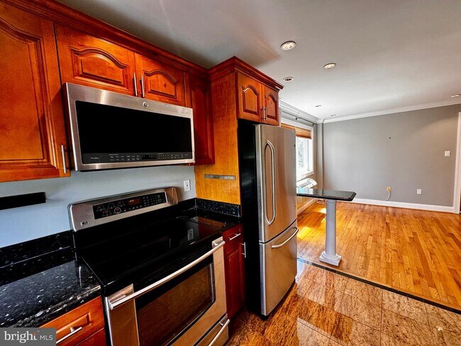 Foto del edificio - 3656 New Hampshire Ave NW