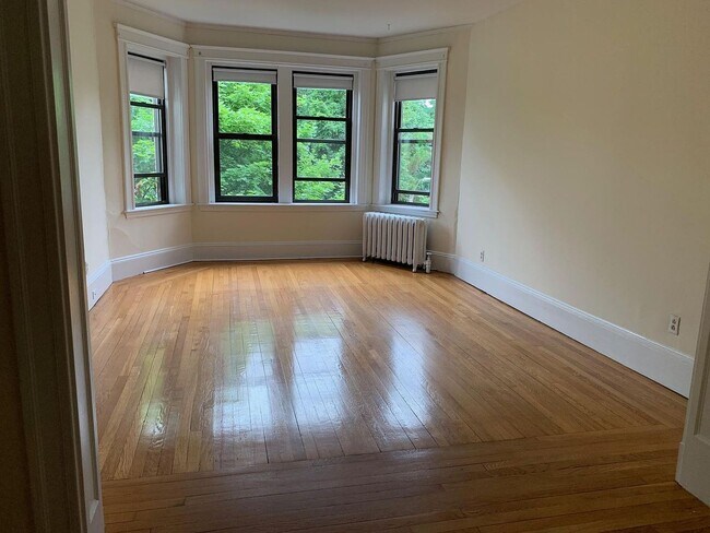 Building Photo - Brookline TWO Bedroom