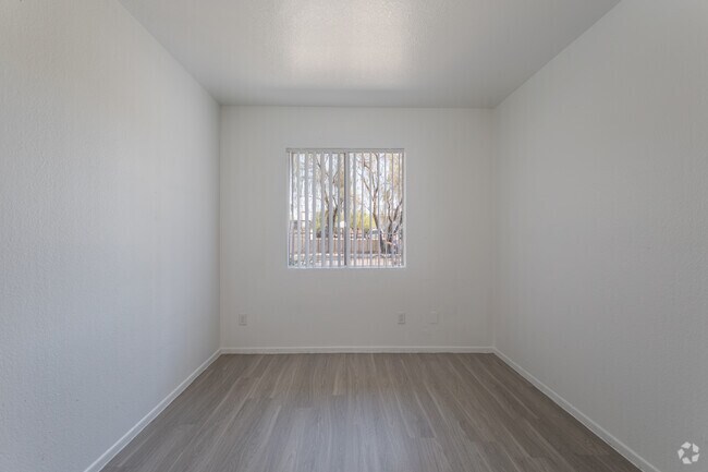 1HAB, 1BA - 567 ft² - The Axis on Mcdowell