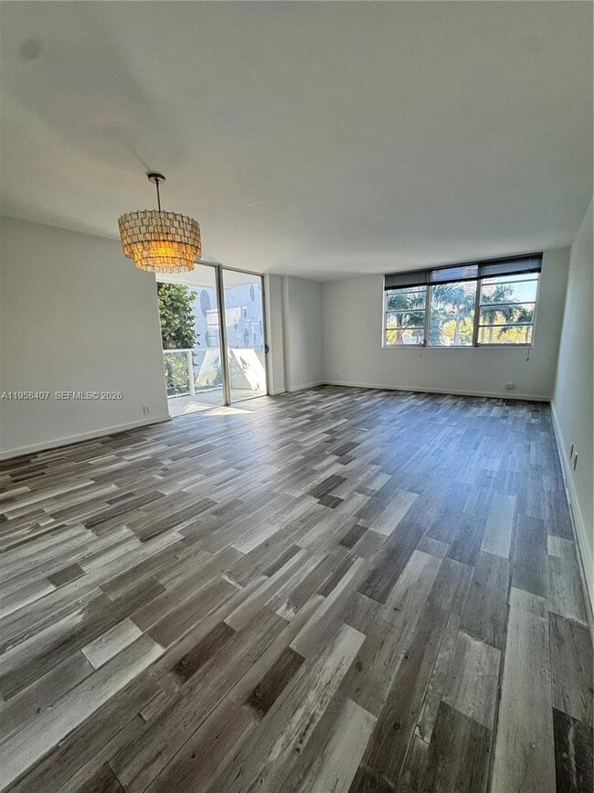 Foto del edificio - 3301 NE 5th Ave