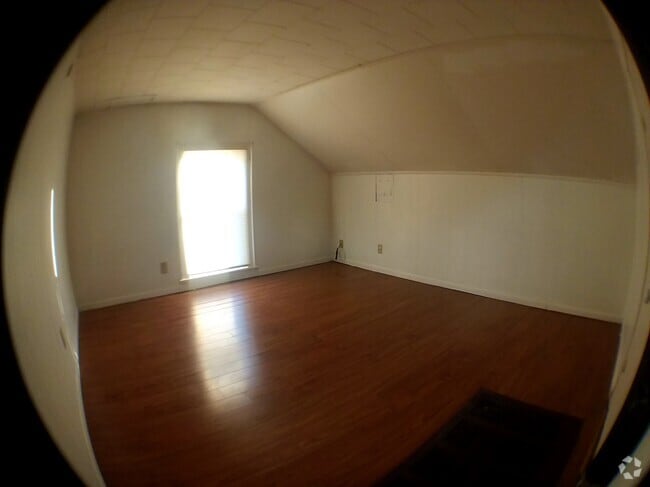 Building Photo - 416 1/2 3rd st NW