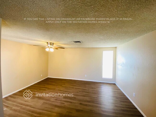 Building Photo - 2103 N Verano Way