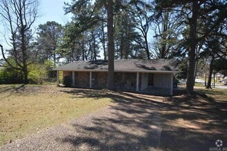 Building Photo - 9600 Cerelle Dr