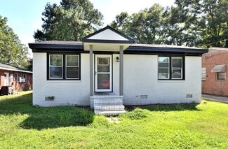 Building Photo - 417 Dexter St