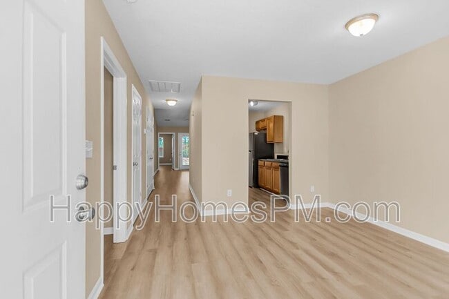 Building Photo - 7888 Montview Rd