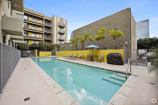 bixel-at-fifth-los-angeles-ca-