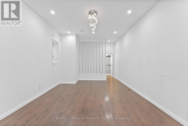 Photo du bâtiment - 233 Greenwood Ave