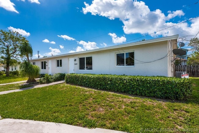Building Photo - 3482 48th Ln S