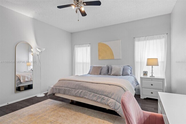 Building Photo - 128 Emeraldview Ave