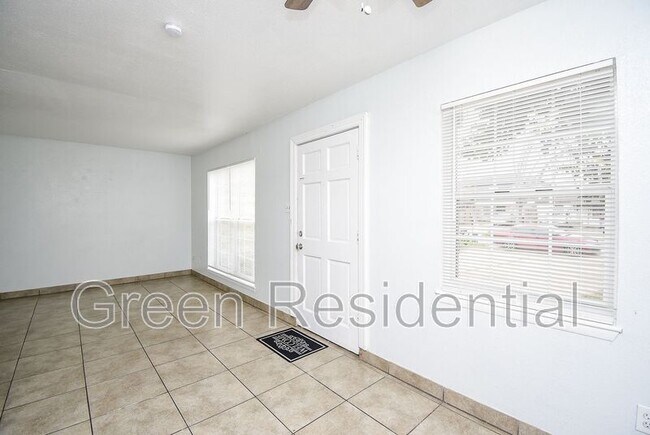 Building Photo - 5154 Markwood Ln