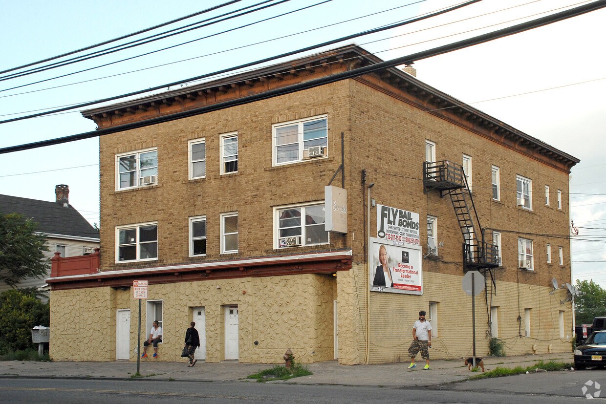 Primary Photo - 72 Jersey Ave
