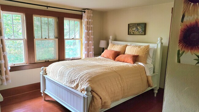 Foto del edificio - 7976 Winding Run Rd
