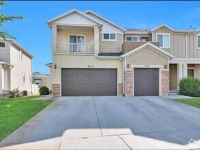 Building Photo - 3773 N Prairie Grass Dr