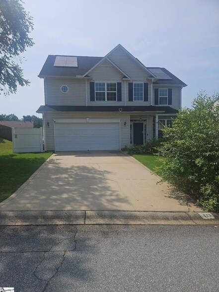 Building Photo - 213 Worcester Ln