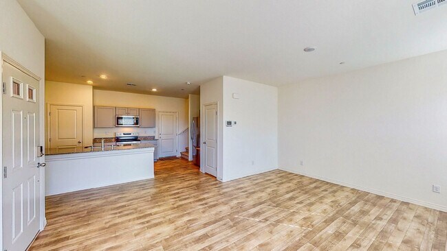 Building Photo - Cozy 2-story, 3BR 2BA townhome in a new community in North Las Vegas.