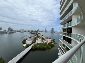 Building Photo - 4000 Island Blvd