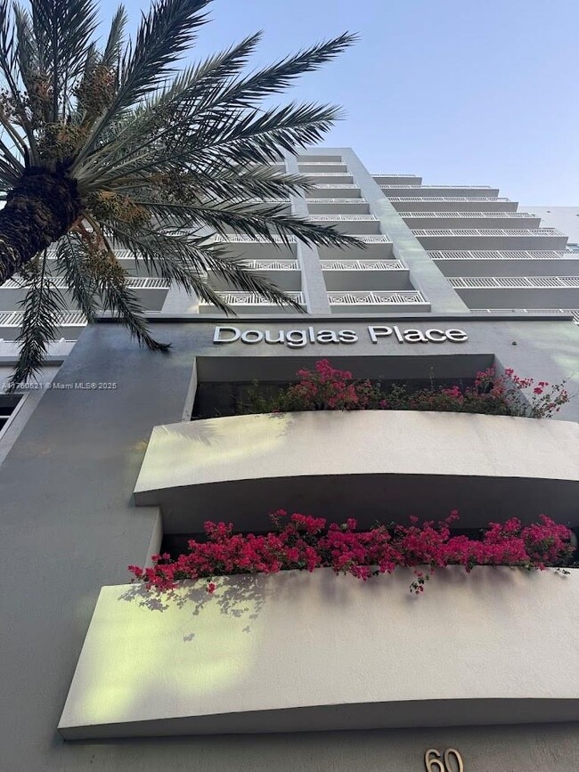 Foto del edificio - 60 NW 37th Ave