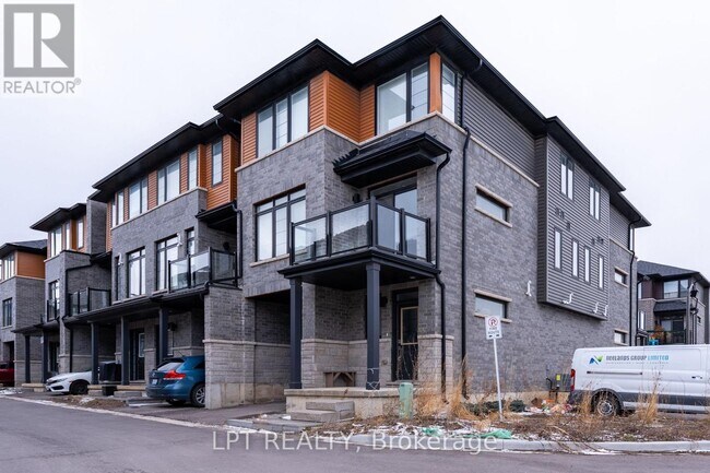 Building Photo - 461 Blackburn Dr