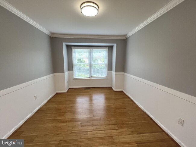 Foto del edificio - 8519 Wheatfield Way