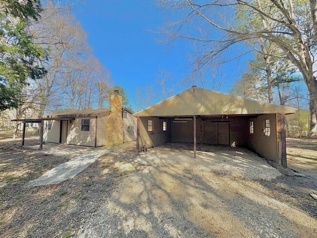 Building Photo - 76052 Crystal Dr
