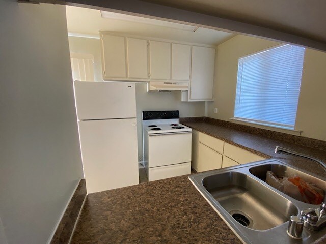 Foto del edificio - 4781 N Polk Ave
