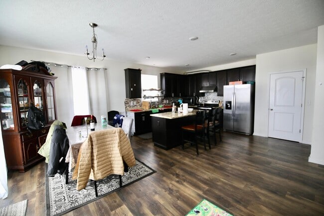 Foto del edificio - 216 Old Bay Dr