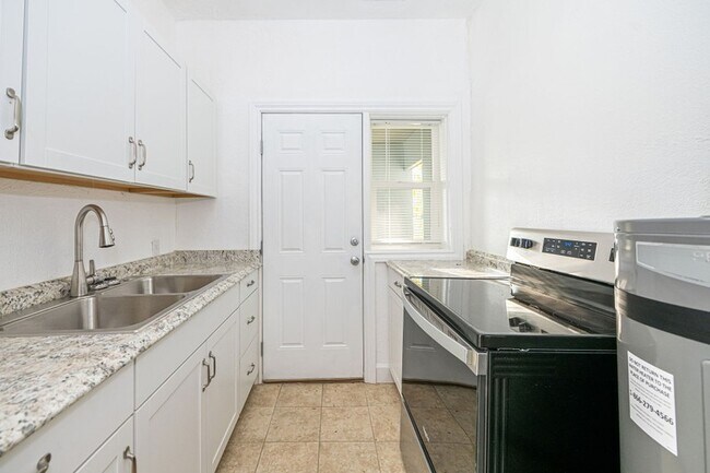 Foto del edificio - 479 30th St