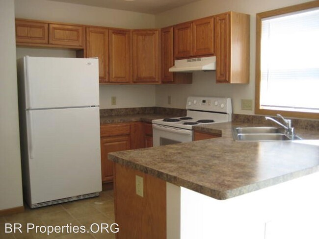 Building Photo - 3 br, 2.5 bath Apartment - 6315 - 52nd Street