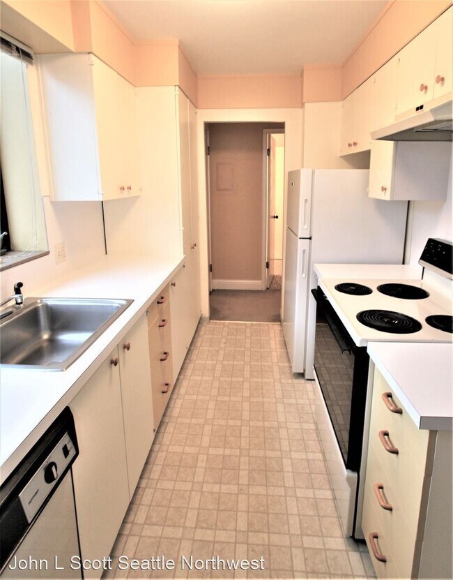 Building Photo - 1 br, 1 bath House - 521 5th Ave W #306