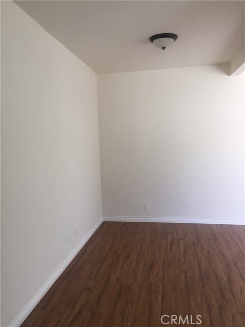Building Photo - 467 N Marengo Ave