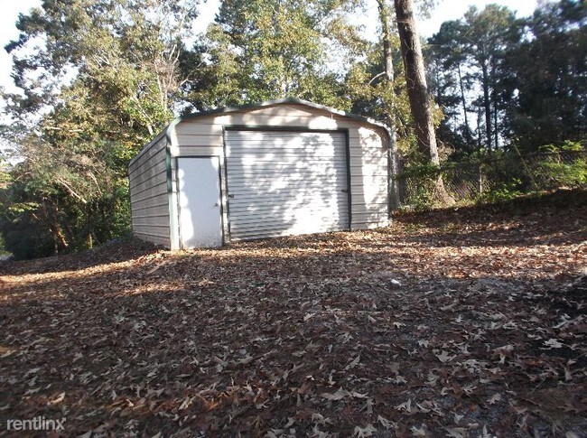 Building Photo - 2 br, 2 bath Apartment - 133 Alex St 3 Unit 3