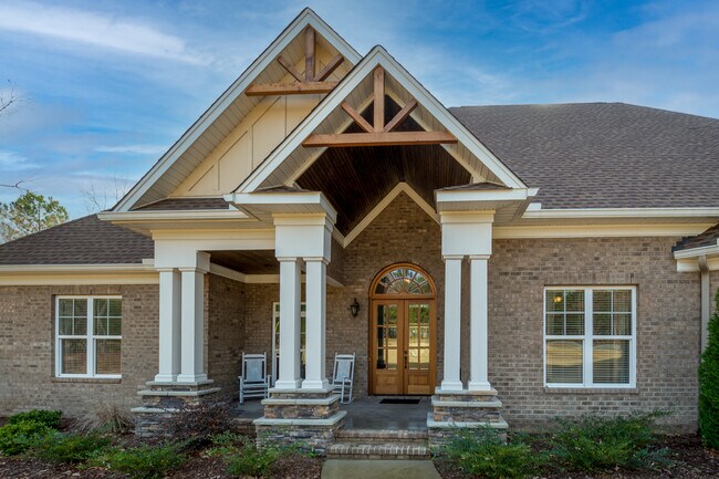 Foto del edificio - 621 Country Creek Ln