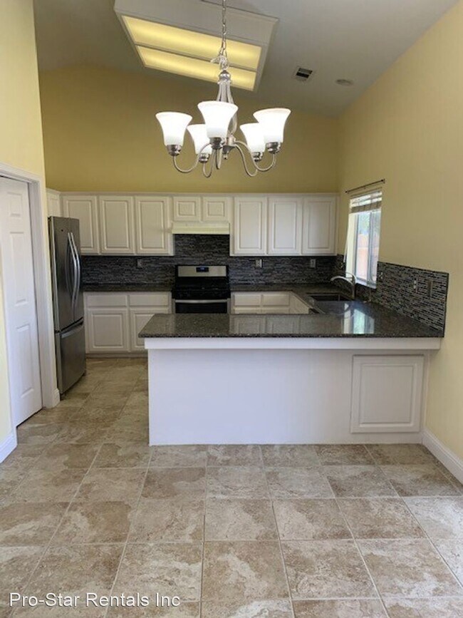 Building Photo - 4 br, 2 bath House - 915 Birch