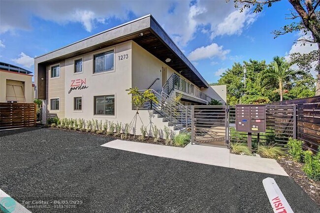 Foto del edificio - 1273 NE 38th St