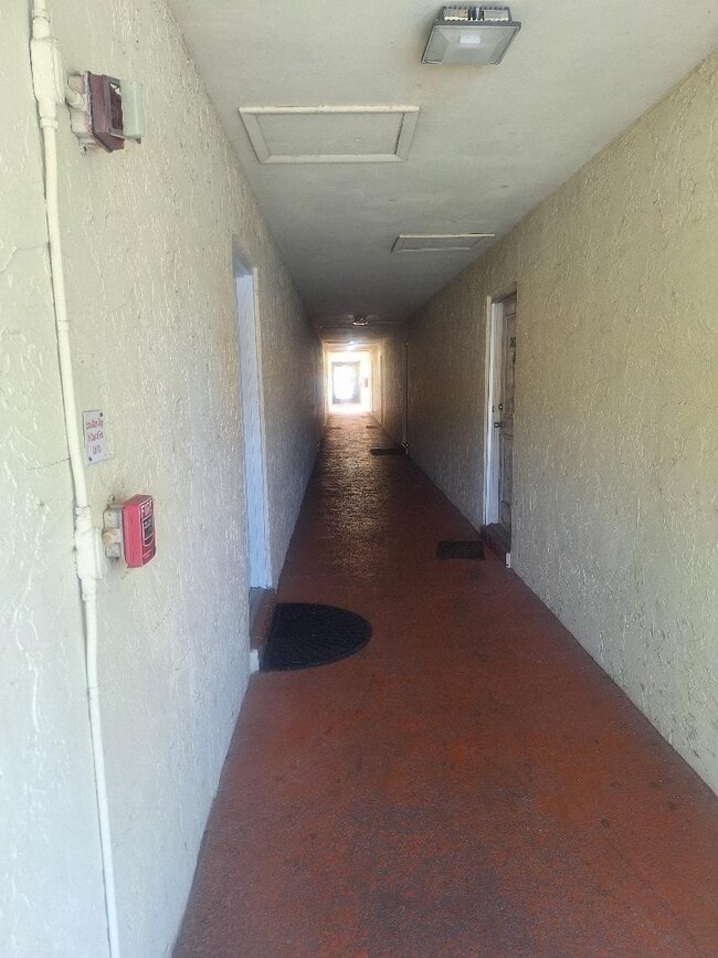 Building Photo - 4269 NW 89th Ave