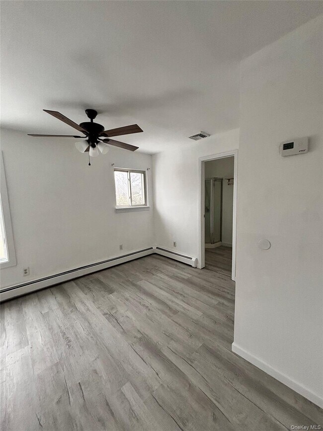 Foto del edificio - 73 Colonial Dr